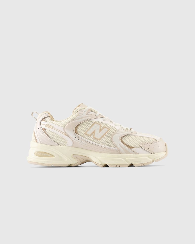 new balance 530 sneaks up